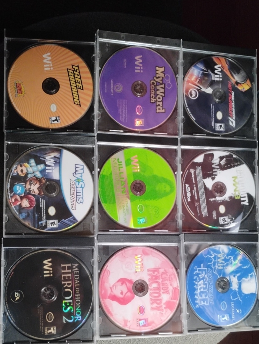 Nintendo Game Disc Lot in Multiple Colors - Nintendo Bundle Of 20 Games